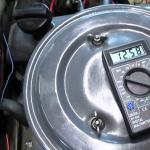 Điện áp thấp bên hông xe - xử lý thế nào?